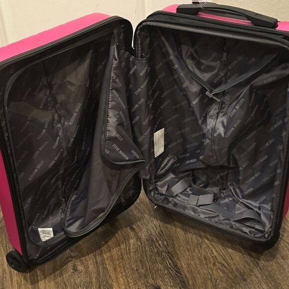 Steve Madden Branded Logo 20" Hard Side Logo Luggage- Rose - Picture 8 of 9